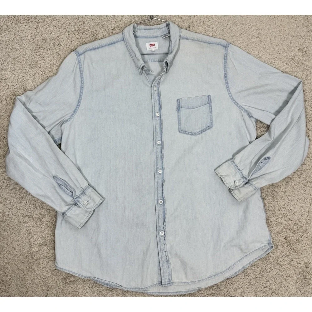 Levis excellent no